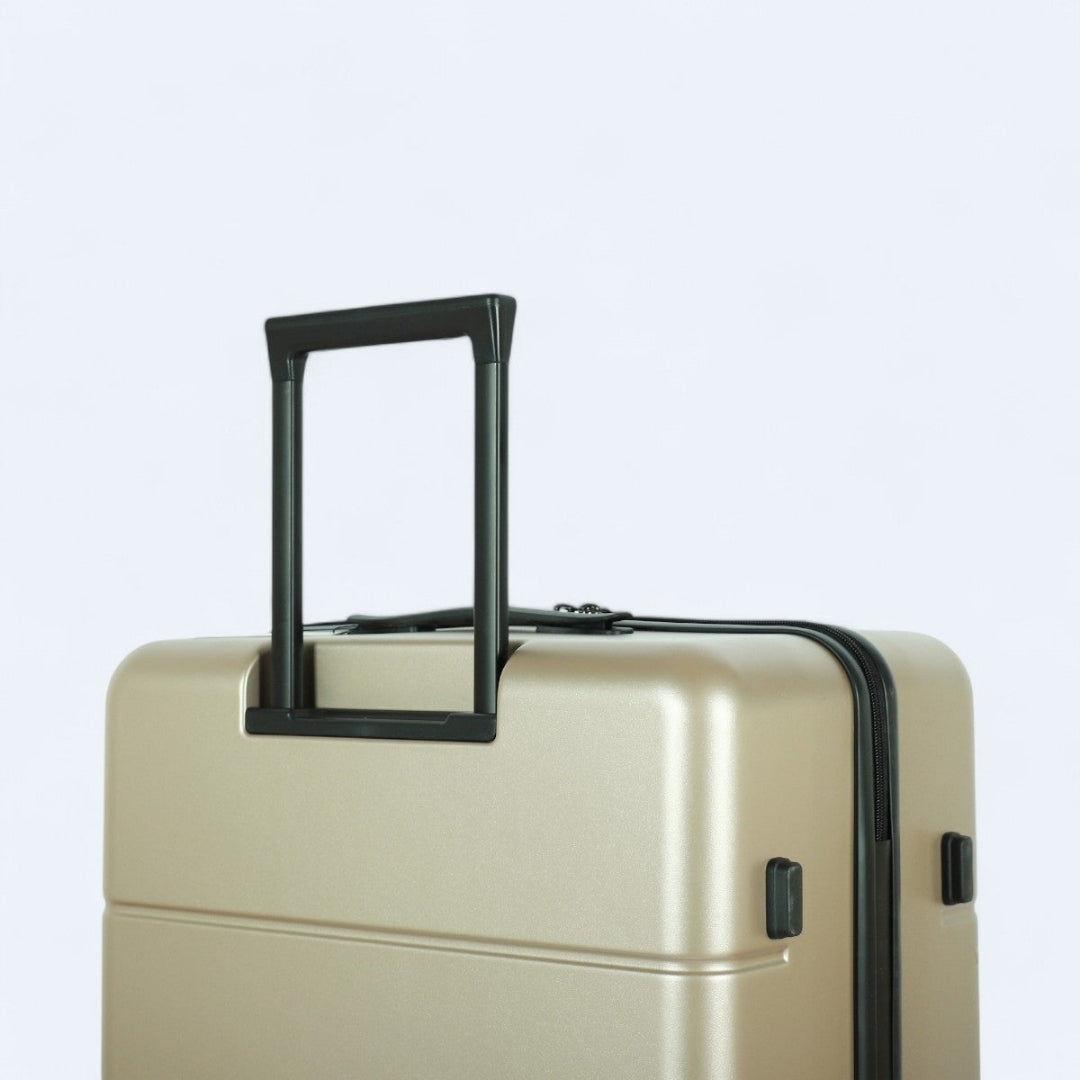 Lichtgewicht hardcase trolley set, 3-delig, ideaal voor vakantie en stedentrip.
