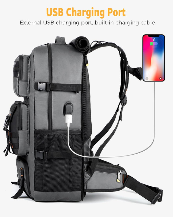 Uniseks 50L reisrugzak in strak design, geschikt als handbagage en omvormbaar voor flexibel gebruik.
