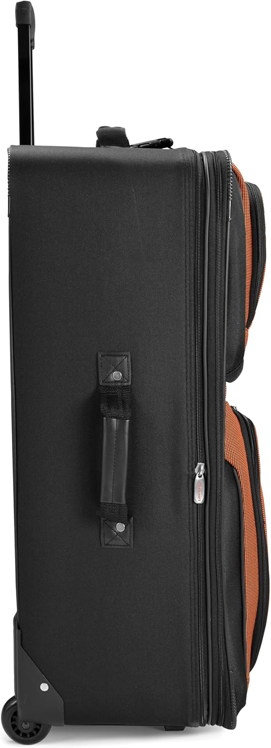 TSA-slot op een stevige softshell koffer, onderdeel van de 8-delige bagageset. Voor veilig reizen.