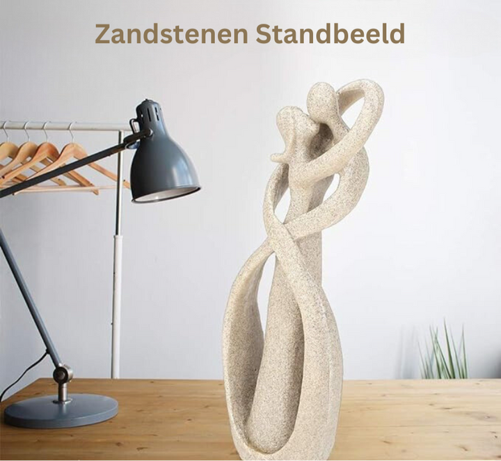 Decoratief kunst beeldje: eeuwige omhelzing van liefde. Uniek geschenk voor Valentijn of jubileum, modern.