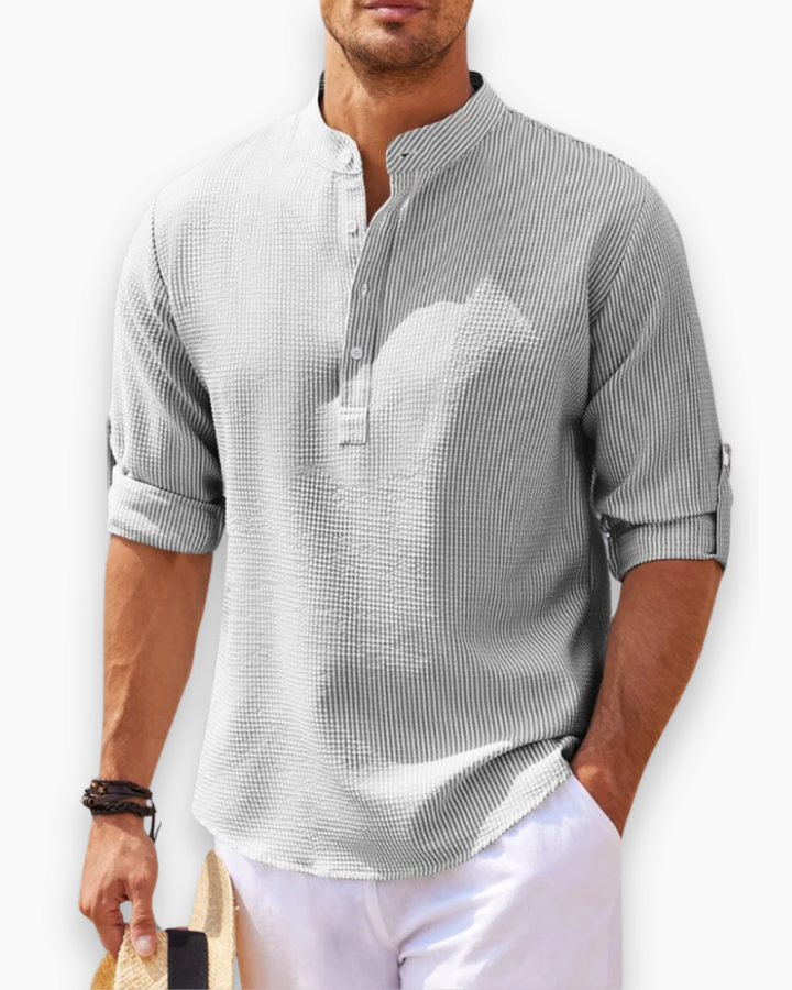 Stijlvol en luchtig herenoverhemd met korte mouwen en opstaande kraag, ideaal voor zomerse casual mode. Zeer comfortabel.