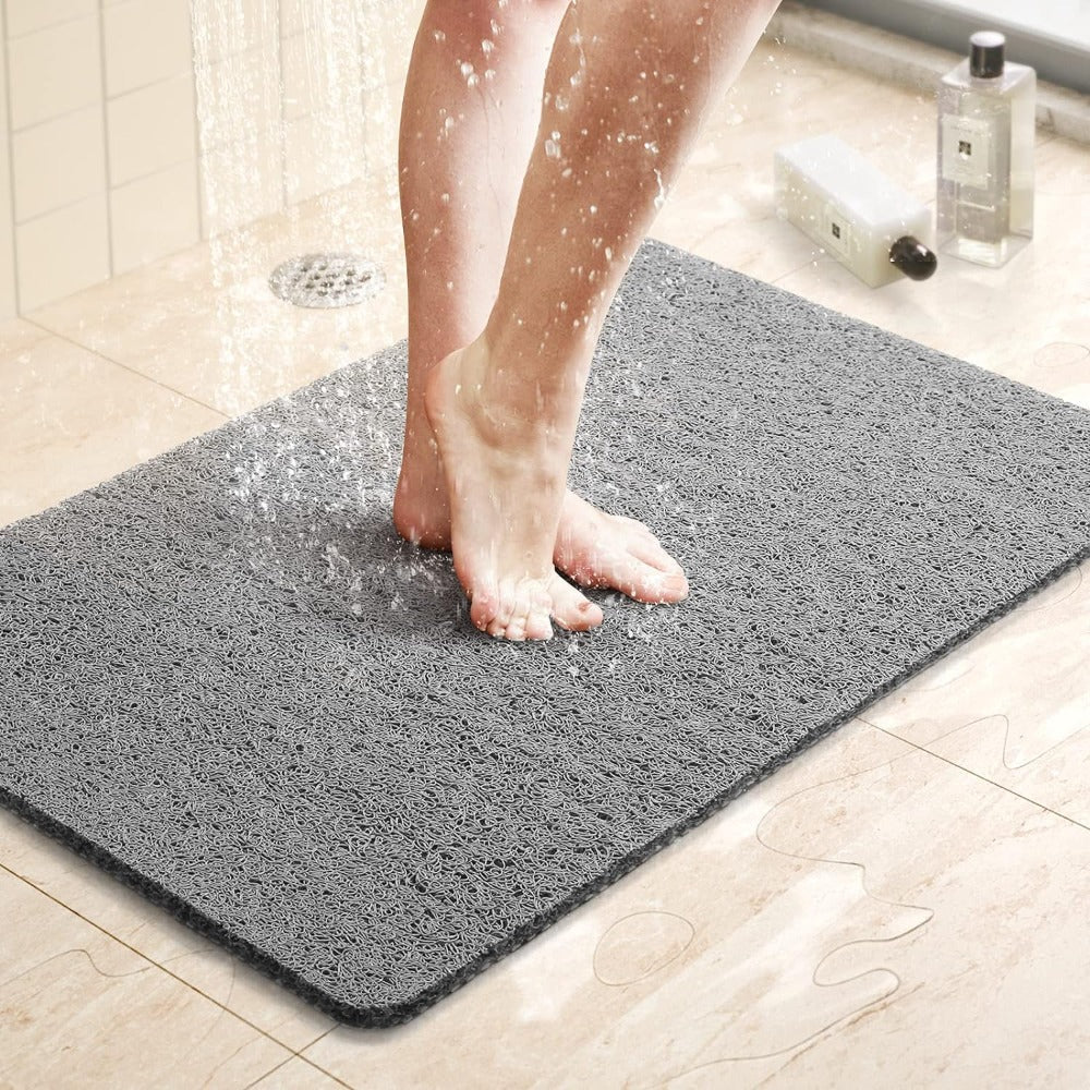 Antislip douchemat grijs, snel-drogend en hygiënisch, voor veilige en comfortabele badkamer.
