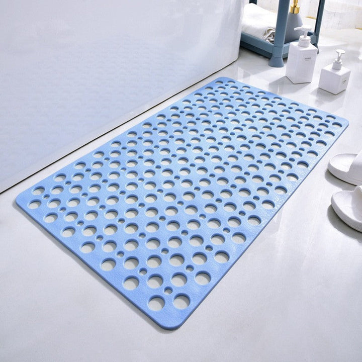 Eenvoudig te plaatsen antislip douchemat met zuignappen, voor veilige grip in bad of douche; wasbaar.