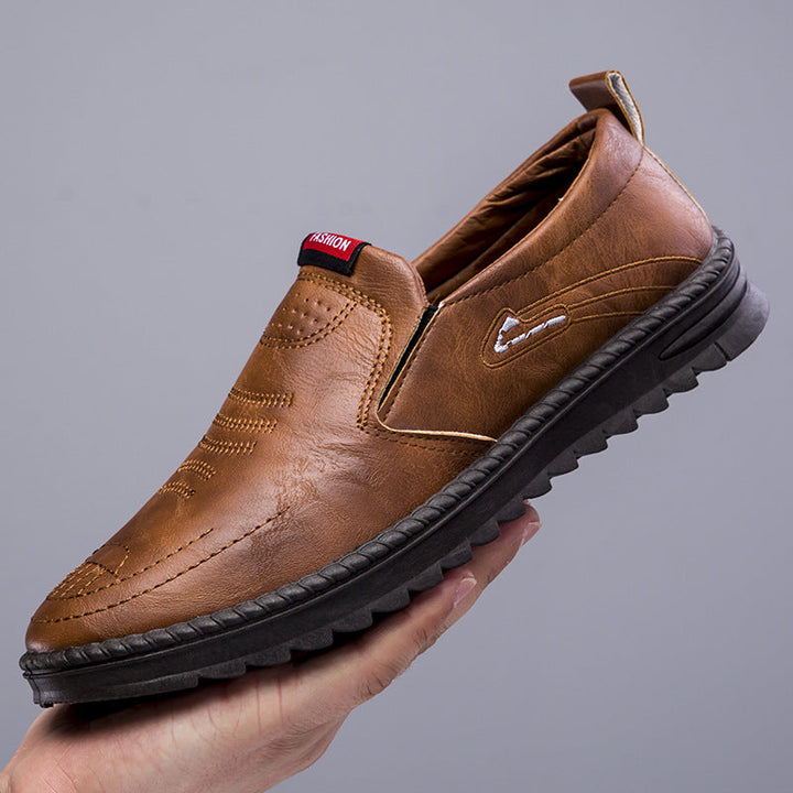 "Antislip leren reisschoenen voor mannen, zwart en bruin, veelzijdig en stijlvol met comfortabele pasvorm en veilige zool."