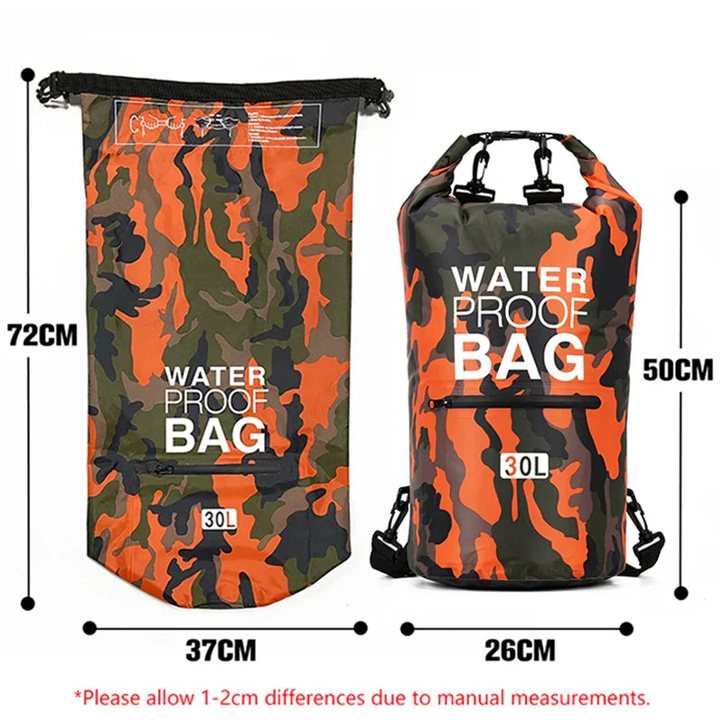 Robuuste waterdichte rugzak met apart natvak, essentieel voor watersport en modderige tochten.