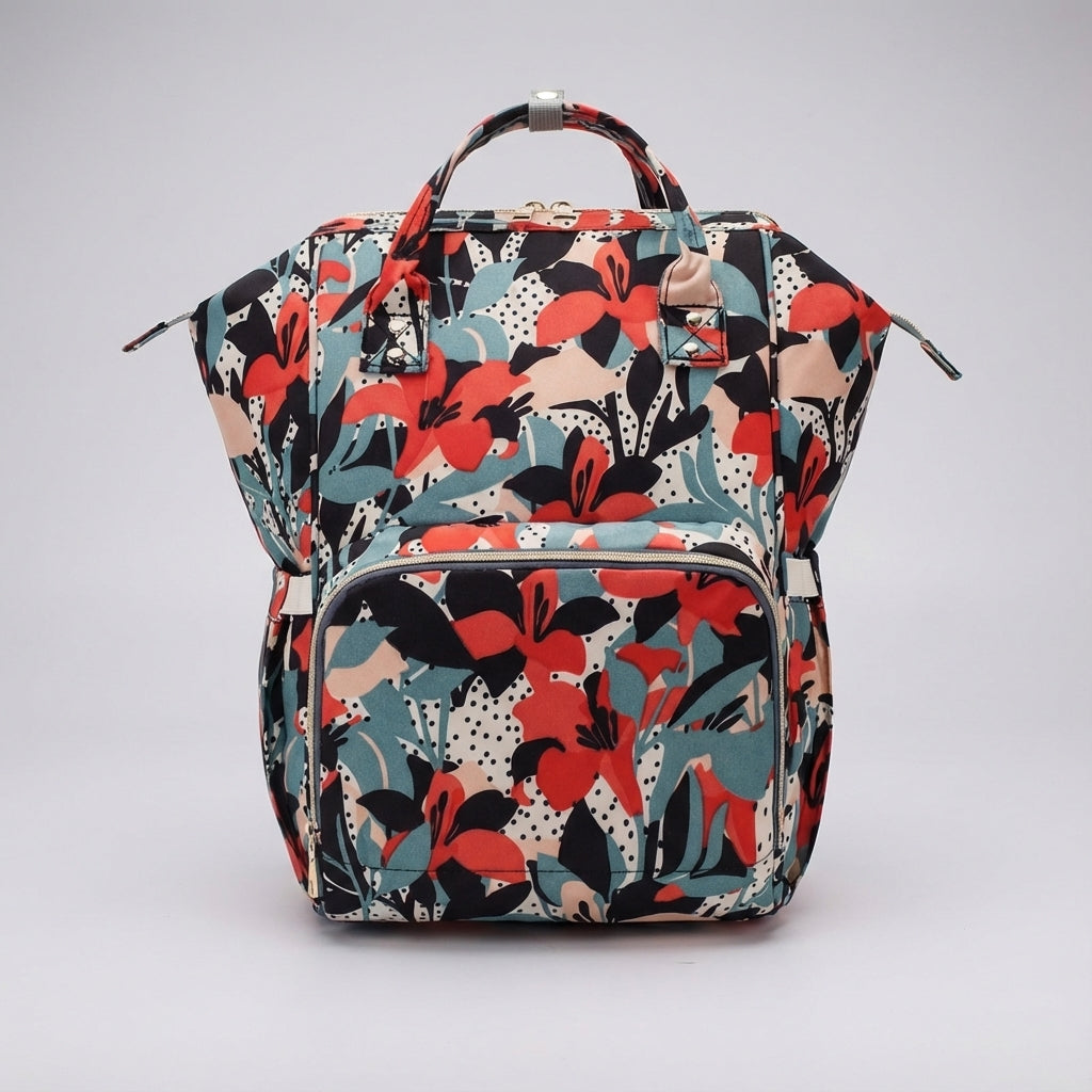 Zijaanzicht van de ruime Babyluxe luiertas. Een diepe babytas en praktische organizer voor al je babybenodigdheden.
