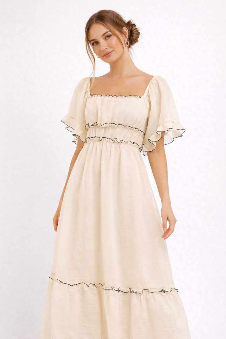 Beige elegante midi-jurk voor dames met romantische ruches, losvallend en perfect als zomerjurk.