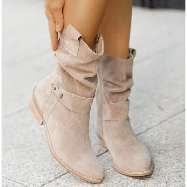 Beige trendy dames enkellaarsjes met losse schacht. Comfortabel en casual chic voor herfst en lente.
