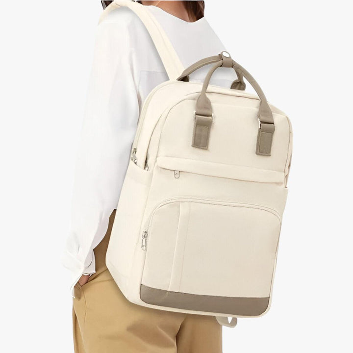 Waterdichte Mira urban rugzak voor dames en heren, perfect als stijlvolle schooltas, reistas of dagrugzak.