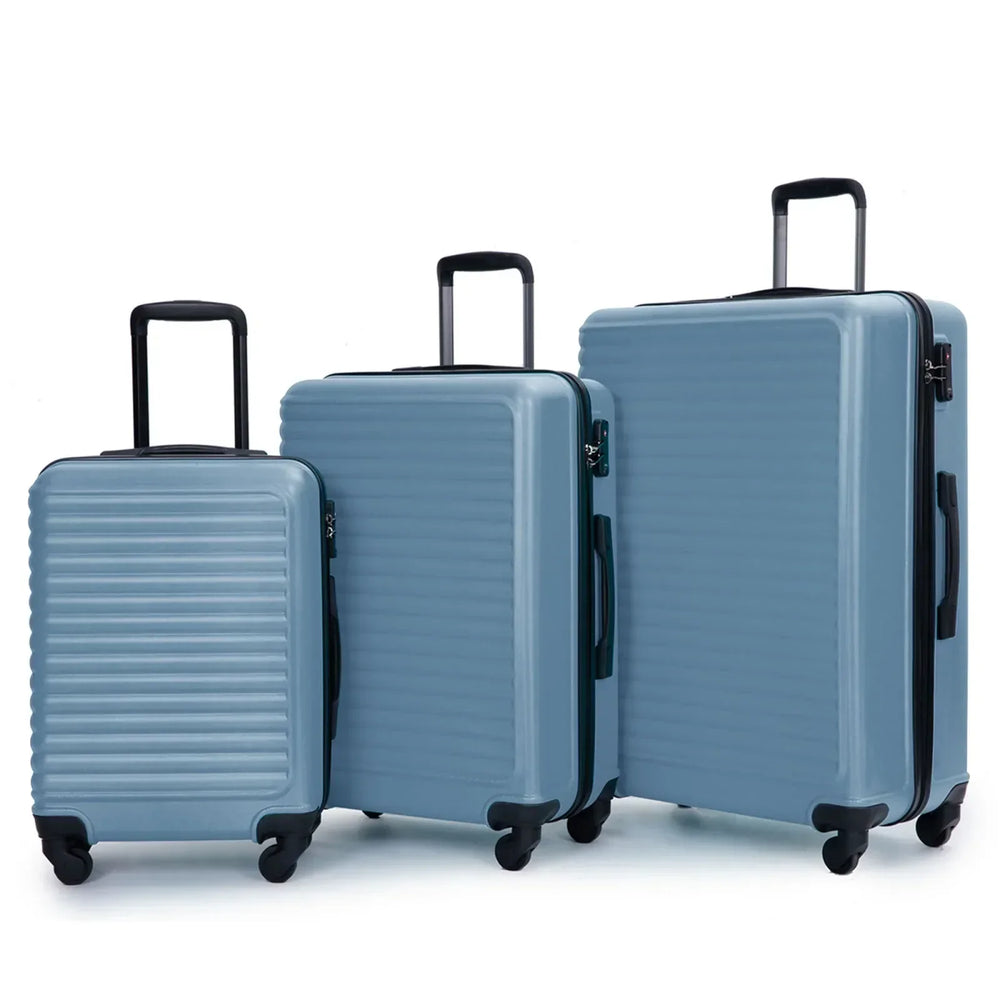 Grote blauwe hardschaal reiskoffer uit een 3-delige set met TSA slot en soepele spinnerwielen.