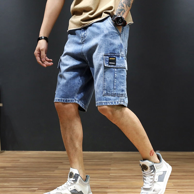 Blauwe comfortabele heren korte broek met rechte pijp, ideaal voor zomerse casual dagen.