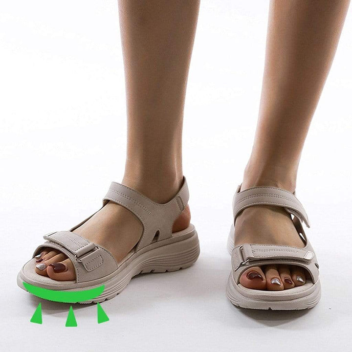 Zomerse dames sandalen Nally in blauw, met een dikke zool voor extra comfort.