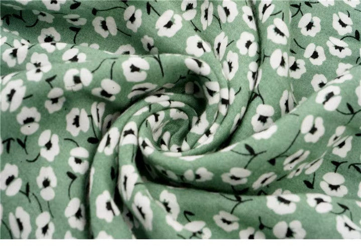 "Boho maxi-jurk met kleurrijke bloemenprint, luchtige stof, perfecte zomerkeuze voor zonnige dagen, bohemian stijl."