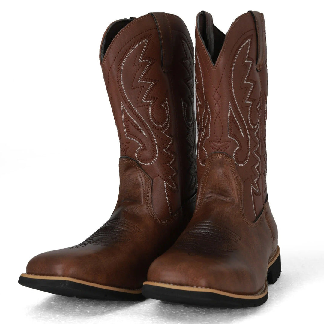 "Bruine leren cowboylaarzen heren, westernstijl, mid-kuit, vierkante teen, totempatroon, duurzame PU constructie."