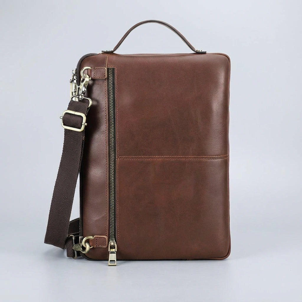 Heren leren laptoptas in bruin, model Leatherix, biedt optimale laptop bescherming en zakelijke organisatie.