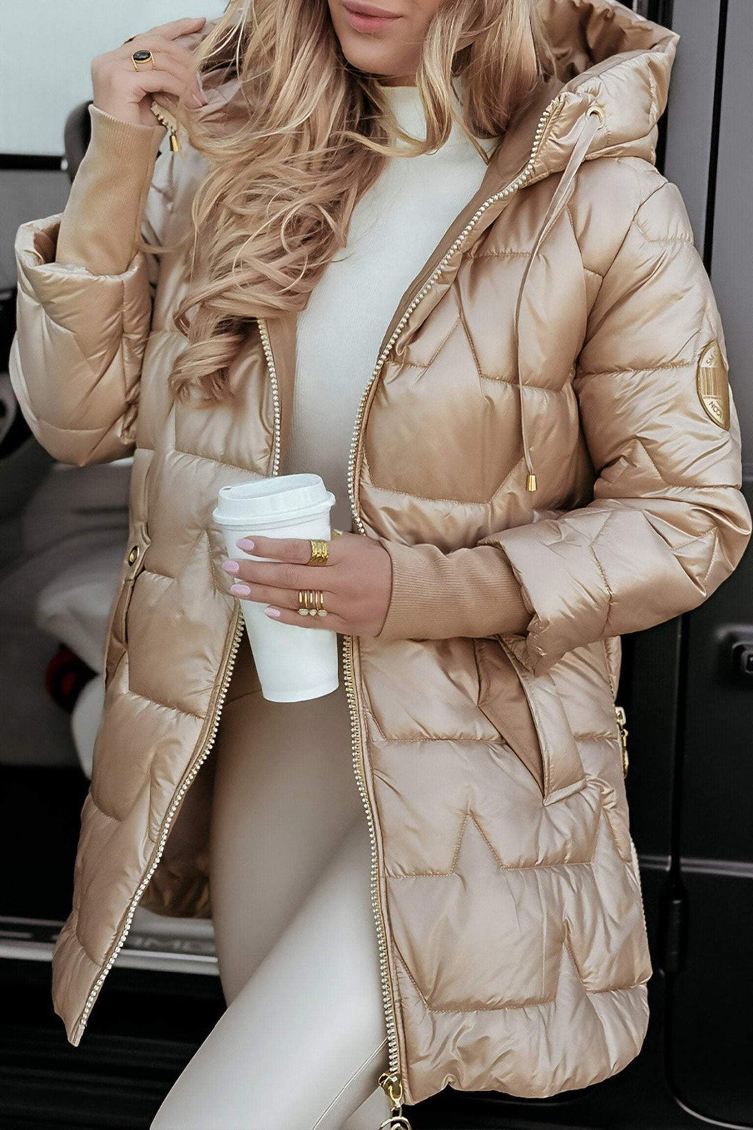 Cédrine dames capuchonjas, warm en stijlvol. Ideaal als comfortabele lange herfst- of winterjas voor dames.