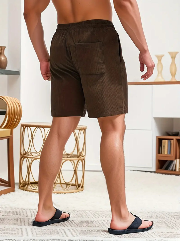 "Casual heren zwembroek met elastische taille en trendy design, ideaal voor strand en zwembad."