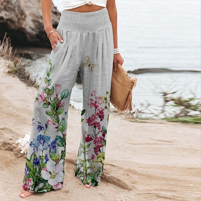 Detail van de moderne pasvorm van deze comfortabele dames broek, perfect voor lente/zomer stijlvolle mode.