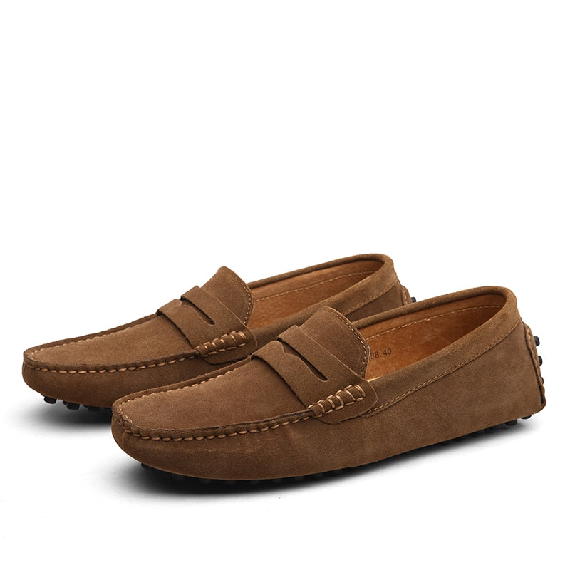Chique heren loafers: stijlvolle instappers voor smart casual looks. Comfortabel en trendy zomermode.