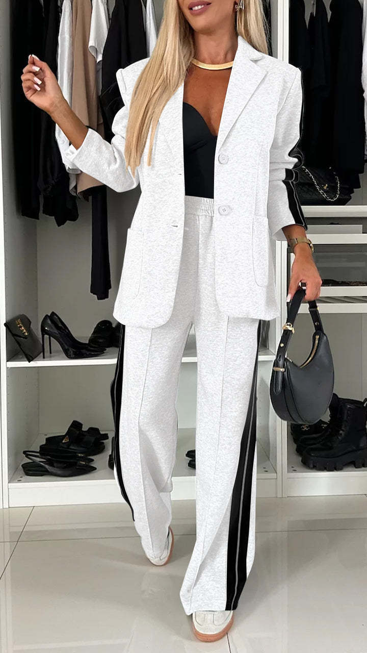 Gebreid dames tweedelig pak voor herfst & winter. Comfortabele, stijlvolle loungewear set voor ontspannen momenten.