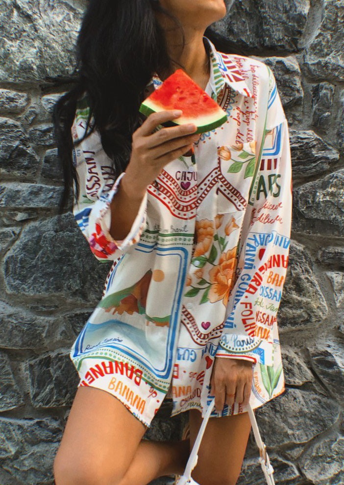Luchtige dames zomerset, oversized shirt & shorts, voor een trendy en comfortabele casual look.