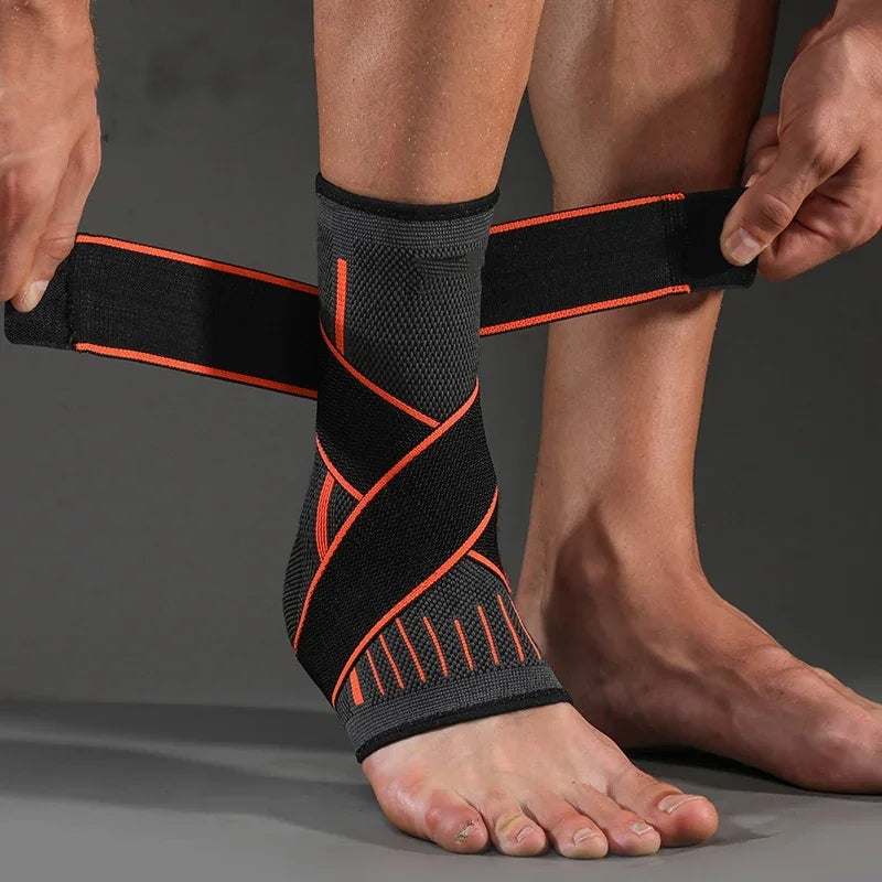 Sportieve enkelbrace met compressie ter preventie en herstel van verstuikingen, biedt stevige voetondersteuning.