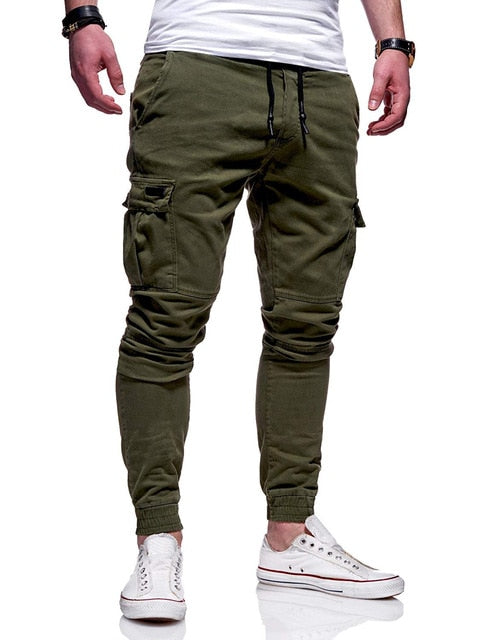 Comfortabele heren cargo jogger broek met relaxte pasvorm en zachte stof, ideaal voor stijlvolle ontspanning.
