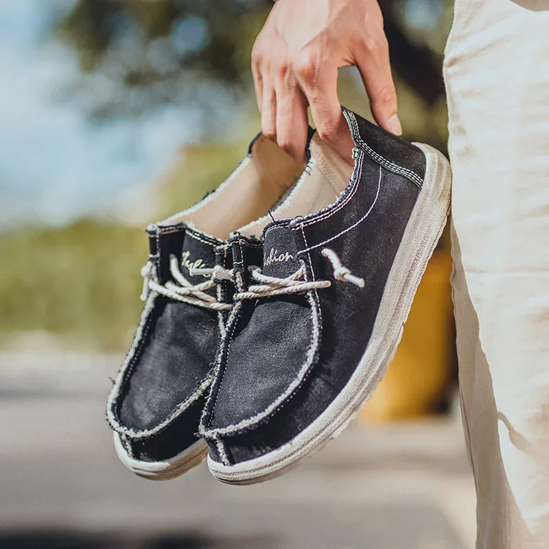 Gemakkelijke slip-on heren instappers. Ergonomische comfortabele schoenen voor een snelle, stijlvolle en ondersteunende pasvorm.