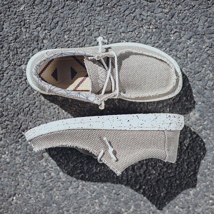 Heren instappers met ergonomische steun. Comfortabele slip-on schoenen, geschikt voor langdurig lopen en dagelijks gemak.