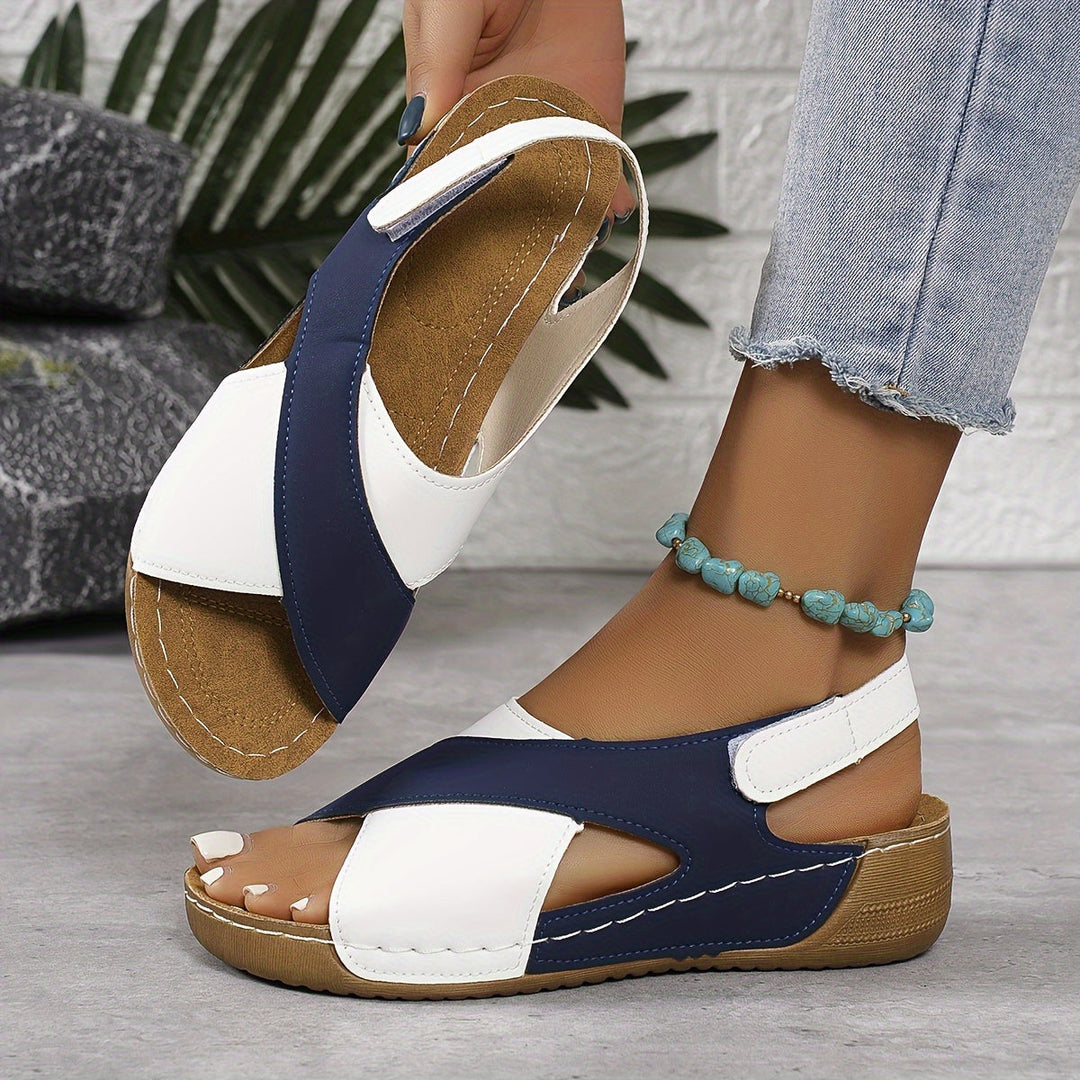 "Comfortabele orthopedische dames sandalen met verstelbare pasvorm, chic ontwerp en lichtgewicht antislipzool."
