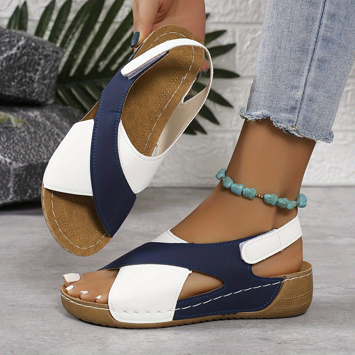 "Comfortabele orthopedische dames sandalen met verstelbare pasvorm, chic ontwerp en lichtgewicht antislipzool."