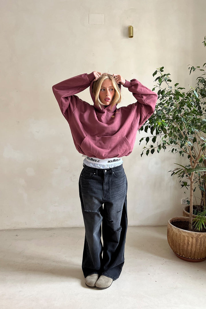 "Comfortabele, stijlvolle vrouwenhoodie in blauw, bordeauxroze; symbool van zelfliefde, ontspannen pasvorm, minimalistisch de