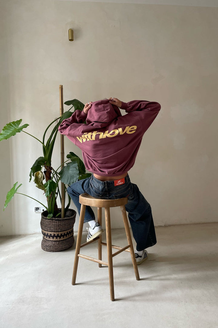 "Comfortabele, stijlvolle vrouwenhoodie in blauw, bordeauxroze; symbool van zelfliefde, ontspannen pasvorm, minimalistisch de