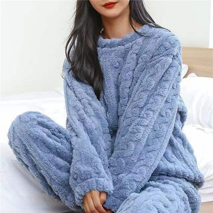Heerlijk zachte dames pyjamaset, ultiem comfort voor ontspanning thuis en warme nachten.