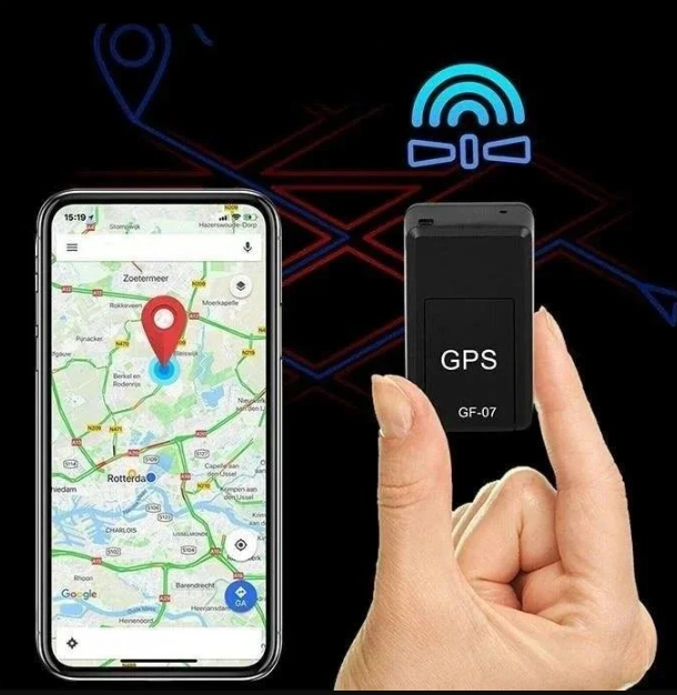 Real-time auto GPS tracker met compact design en universele compatibiliteit voor voertuigbeveiliging.