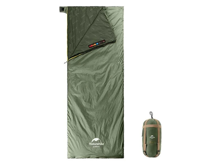 Groene unisex slaapzak, ultralicht en compact voor backpacking. Biedt essentiële warmte en comfort op de camping.