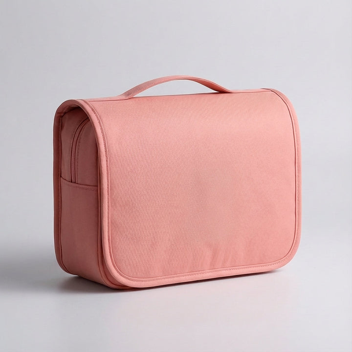 Waterdichte reis toilettas, compacte organizer voor veilige opslag van essentials en persoonlijke reisbenodigdheden.