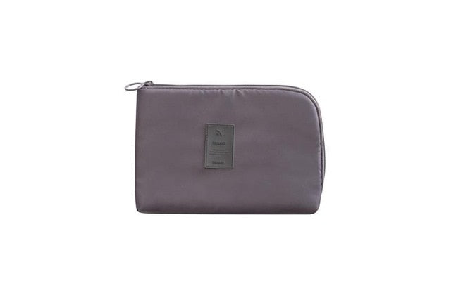 Waterdichte kabelhouder en elektronica organizer. Perfect voor camera-accessoires, powerbanks en sd-kaarten.