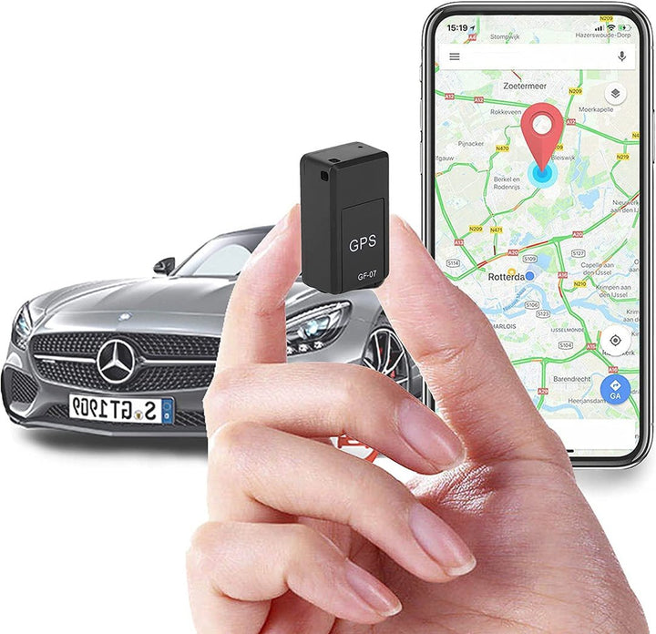 Compacte zwarte magnetische mini GPS tracker voor onopvallende beveiliging met wereldwijde dekking, eenvoudig te bevestigen.