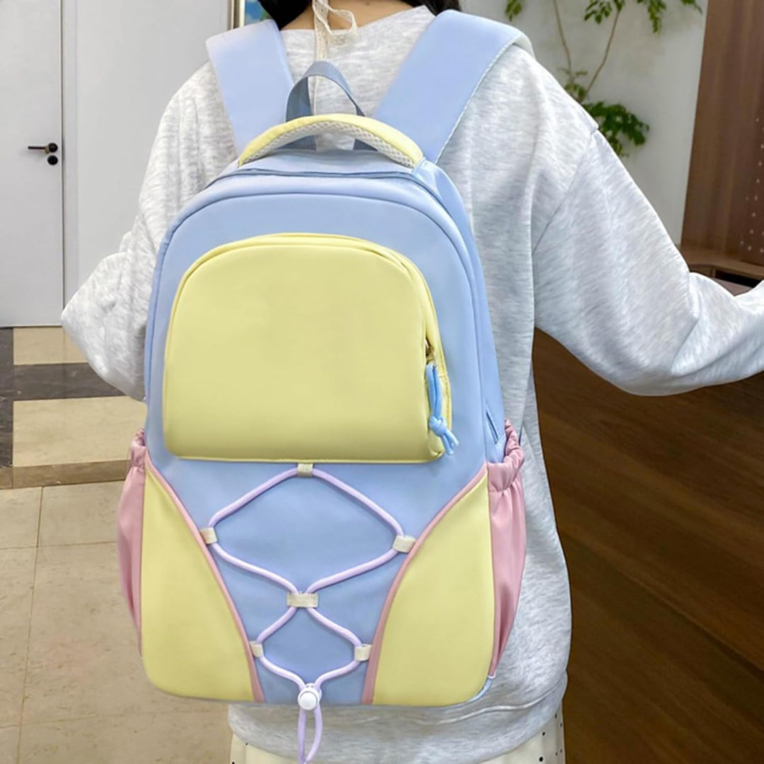 Ruime unisex schoolrugzak met meerdere vakken voor optimale organisatie, ideaal voor studenten. Comfortabel.