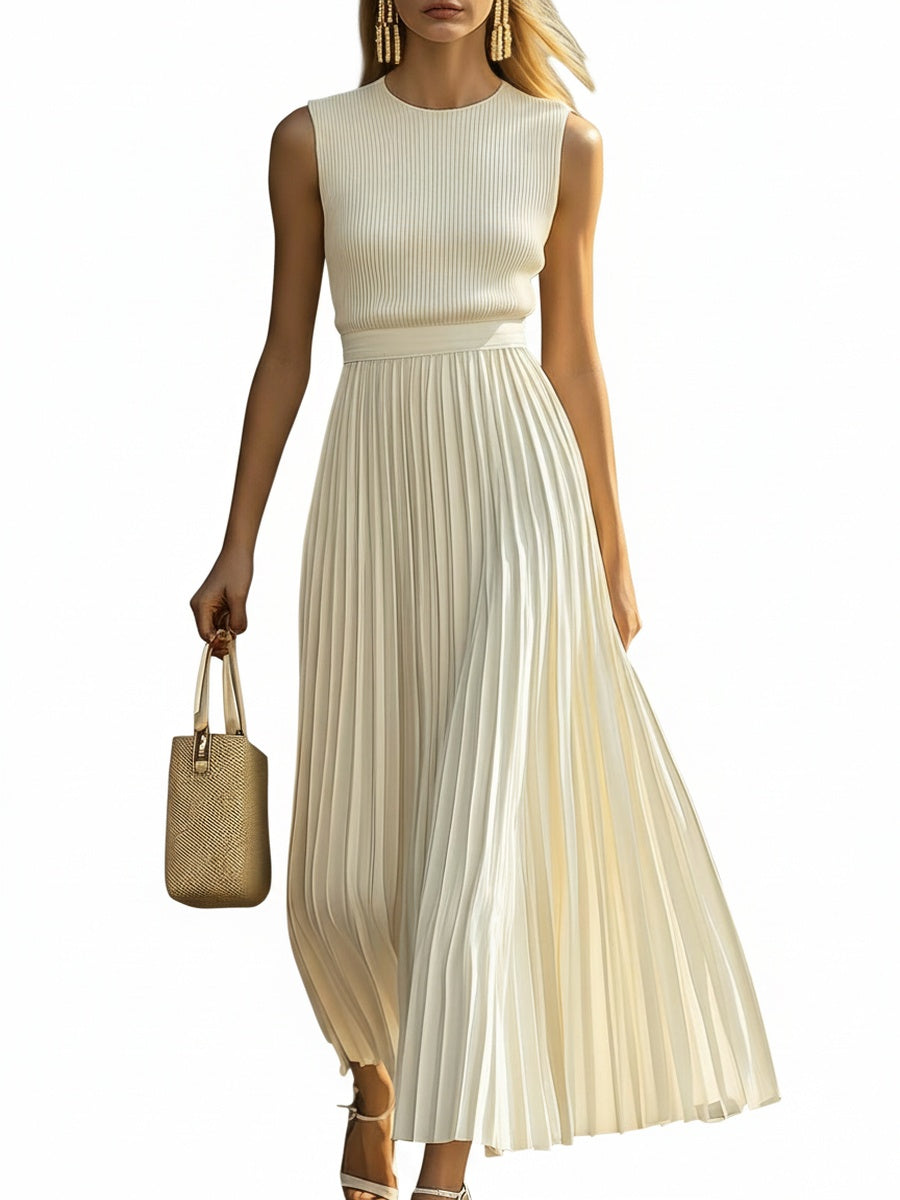 Crème mouwloze dames maxi jurk met ronde hals en elegante geplooide A-lijn rok, ideaal als zomerjurk.