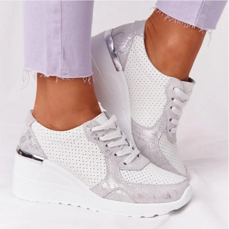"Dames Air Sneakers met schokabsorberende air-zool, ademend mesh bovenwerk en lichtgewicht ontwerp in trendy stijl."