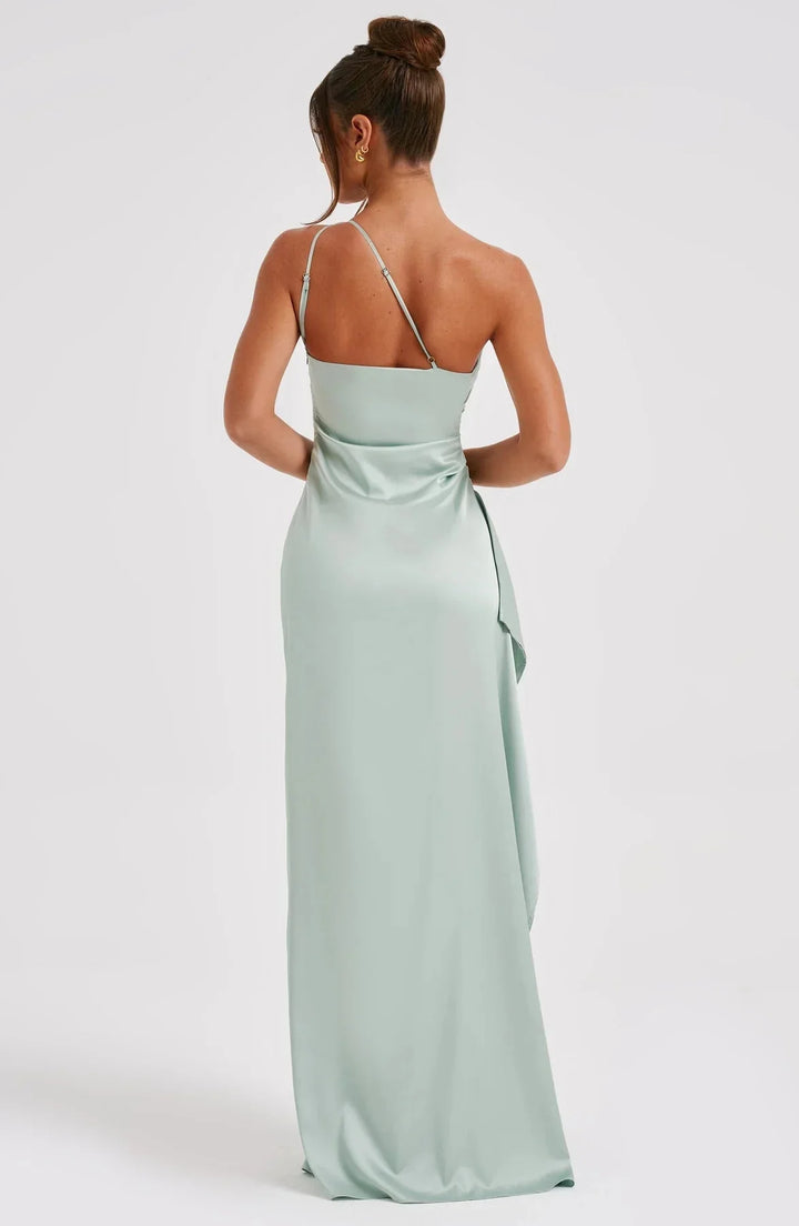 Elegante avondjurk voor dames, één schouder, met opvallende plooien en een sensuele hoge split.