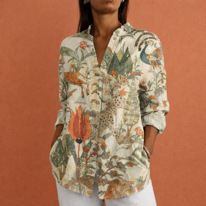 Veelzijdige dames blouse met abstracte print, klassieke kraag en knoopsluiting, ideaal voor herfst.