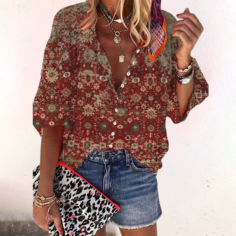 Casual chique dames blouse met bloemenprint, comfortabele halve mouwen en stijlvolle knoopsluiting.