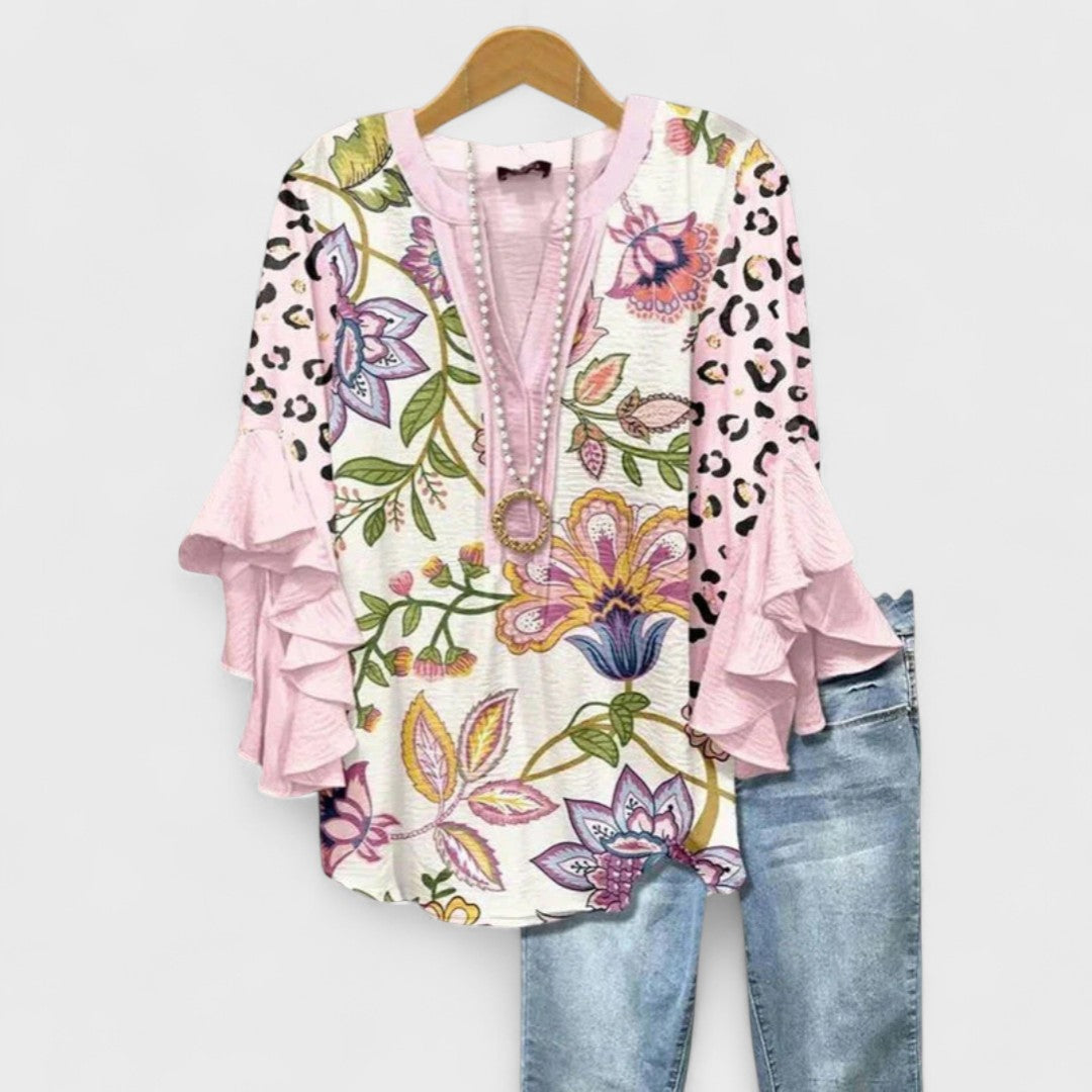 Stijlvolle damesblouse met V-hals, modieuze volantmouwen, een must-have voor je garderobe.