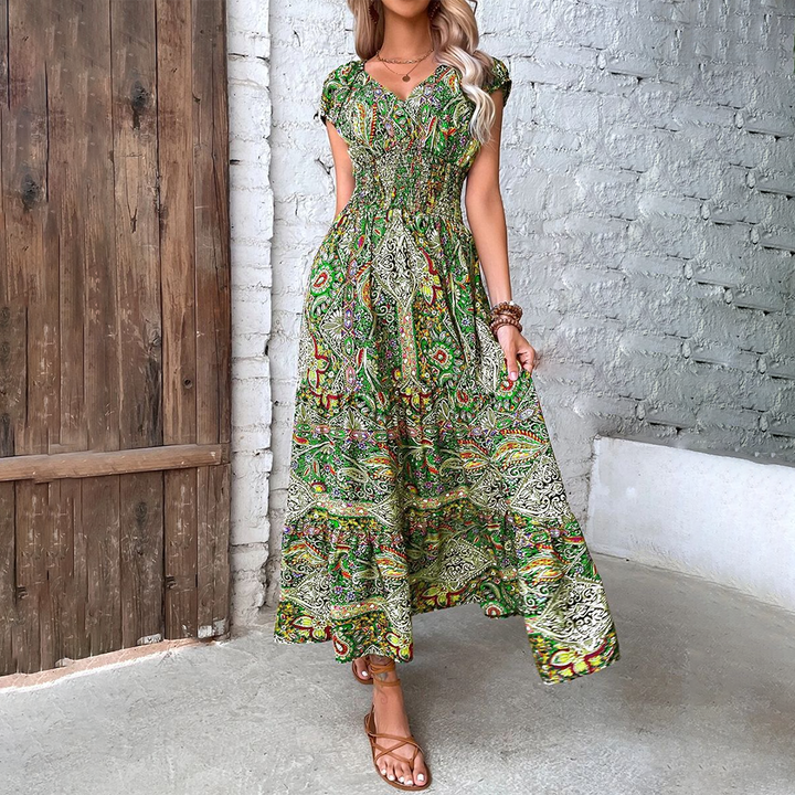 Dames boho maxi zomerjurk met vloeiende pasvorm, ideaal voor strand of casual gelegenheden.