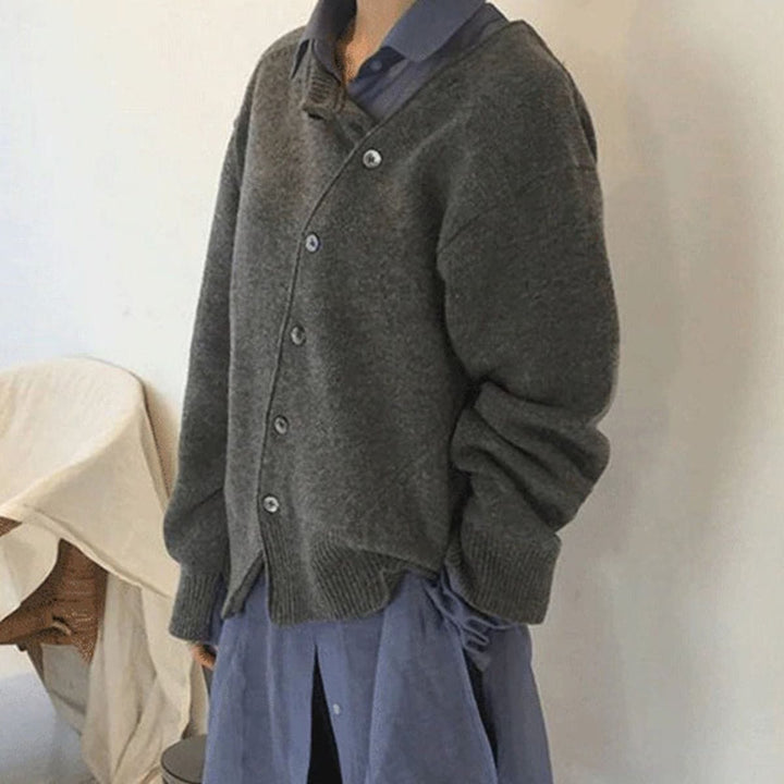 Casual dames cardigan met asymmetrische knopen, veelzijdig en stijlvol voor dagelijks gebruik.