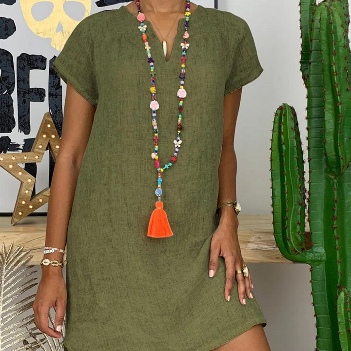 Comfortabele minijurk voor dames, ideaal als zomerjurk of strandjurk.