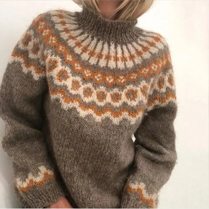 Warme dames wintertrui: comfortabele coltrui met elegant Noors dessin. Perfect voor casual en klassieke mode.